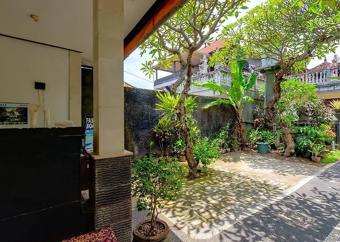 Гостевой дом Tirta Yoga Падангбай